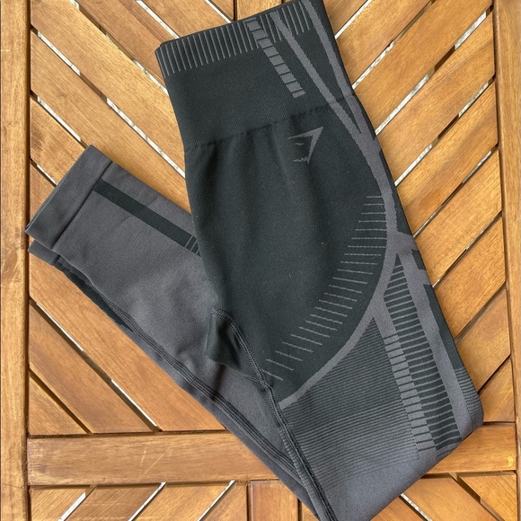 Gymshark Geo Leggings - Picture 1 of 4